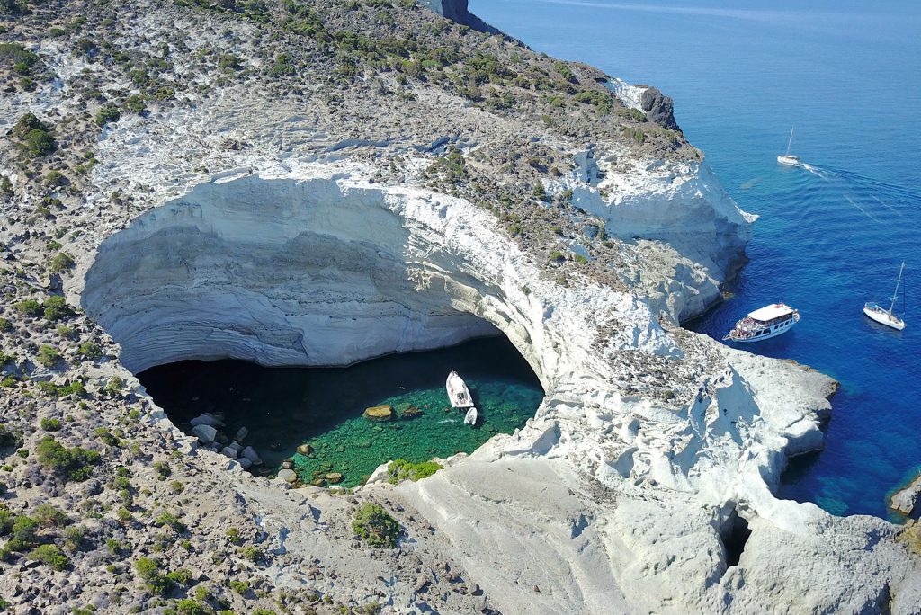 Milos Daily Cruises - Sikia - Volcano Boat